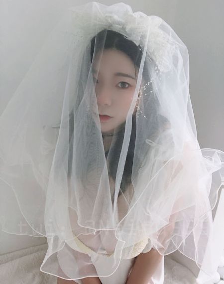 日韩美女视频大黄_超清完整在线观看