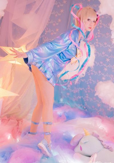 娇妻掀开裙子扶着巨物坐下去_华人原创AV免费在线观看