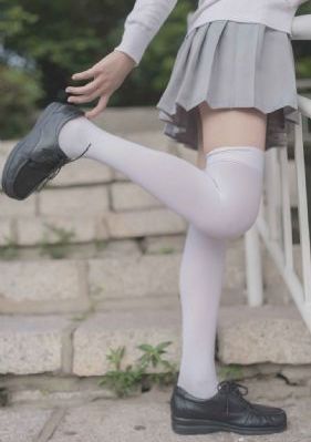 欧美短裙包臀裙_高清日本电影免费