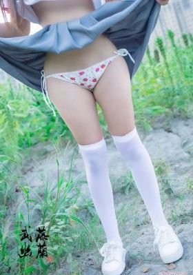 欧美三级制服丝袜_1080免费观看超清
